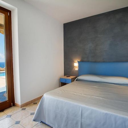 La Suite Del Faro Scalea Room photo