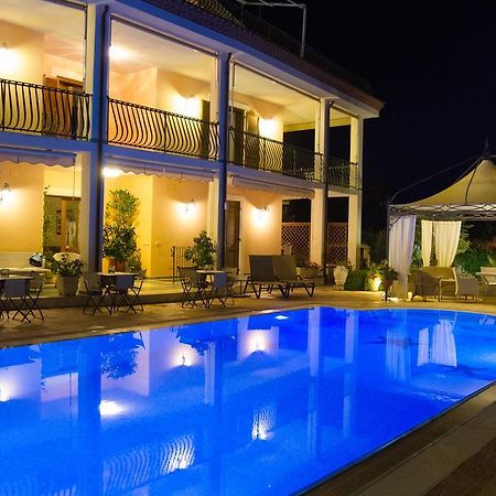 La Suite Del Faro Scalea Exterior photo