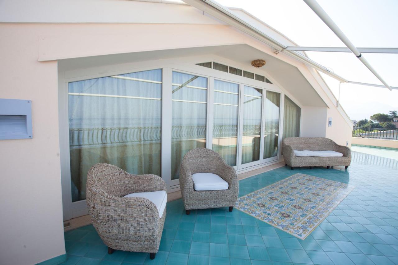 La Suite Del Faro Scalea Exterior photo