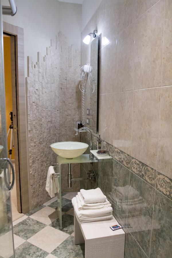 La Suite Del Faro Scalea Exterior photo