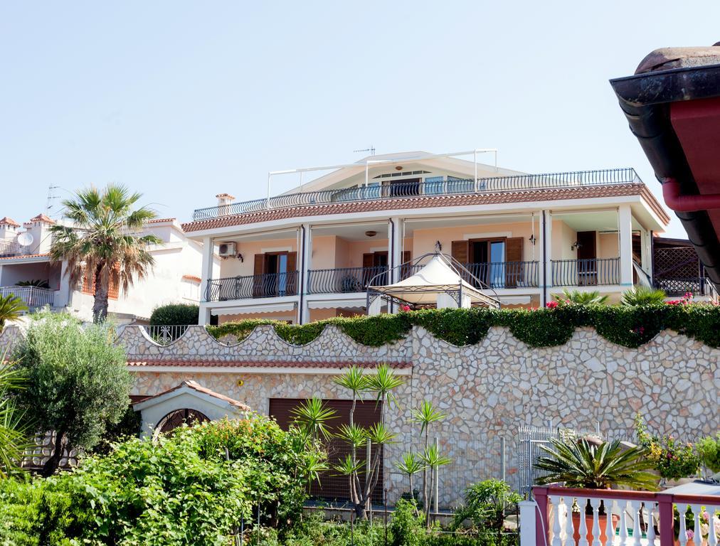 La Suite Del Faro Scalea Exterior photo