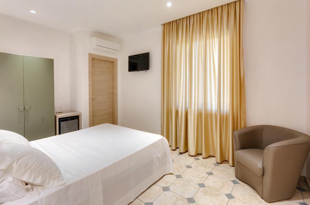 La Suite Del Faro Scalea Exterior photo